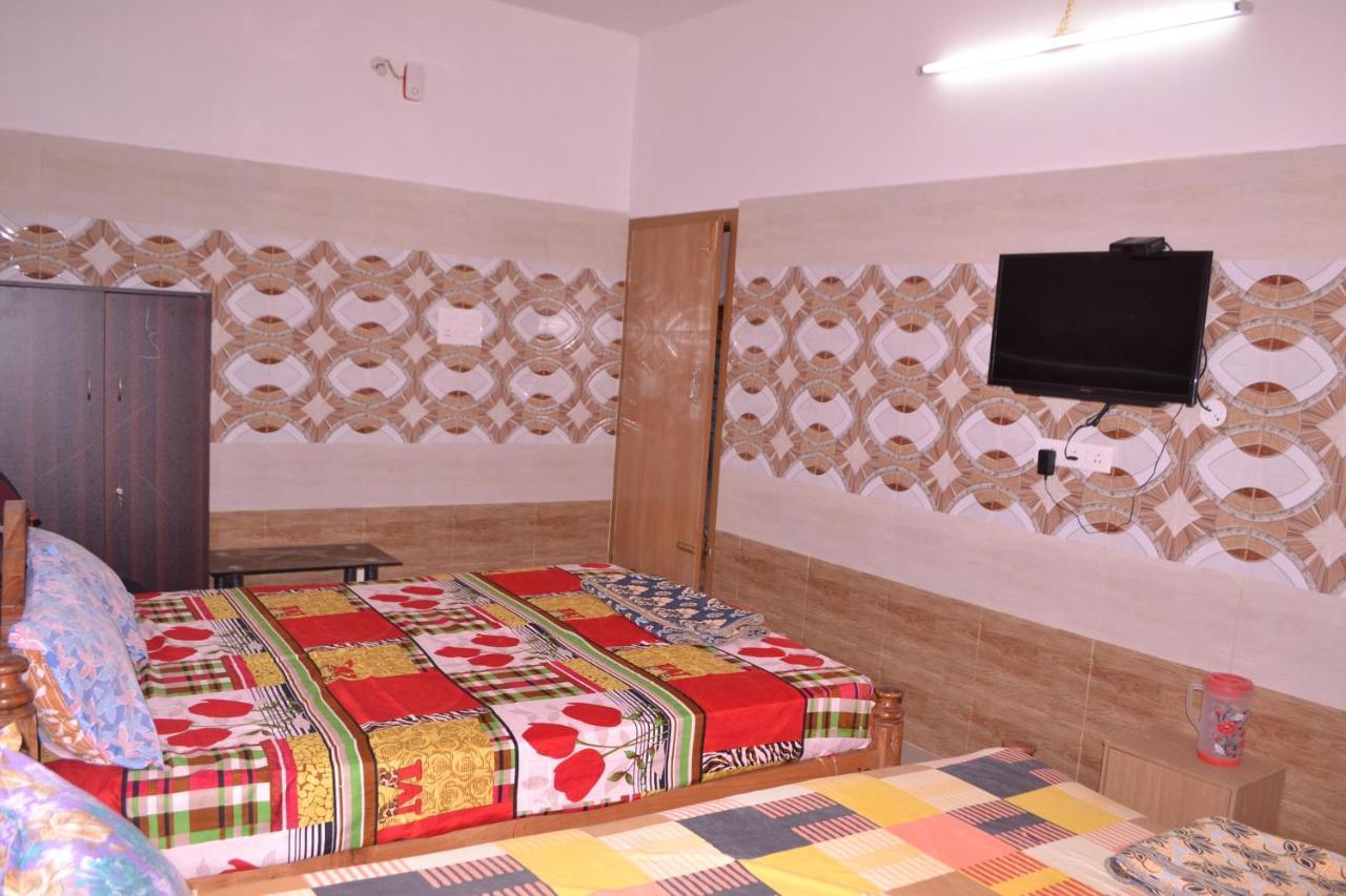 Yuga Guest House Кутталам Экстерьер фото