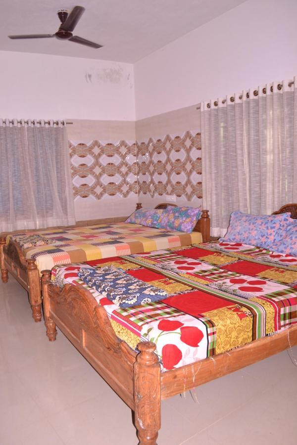 Yuga Guest House Кутталам Экстерьер фото