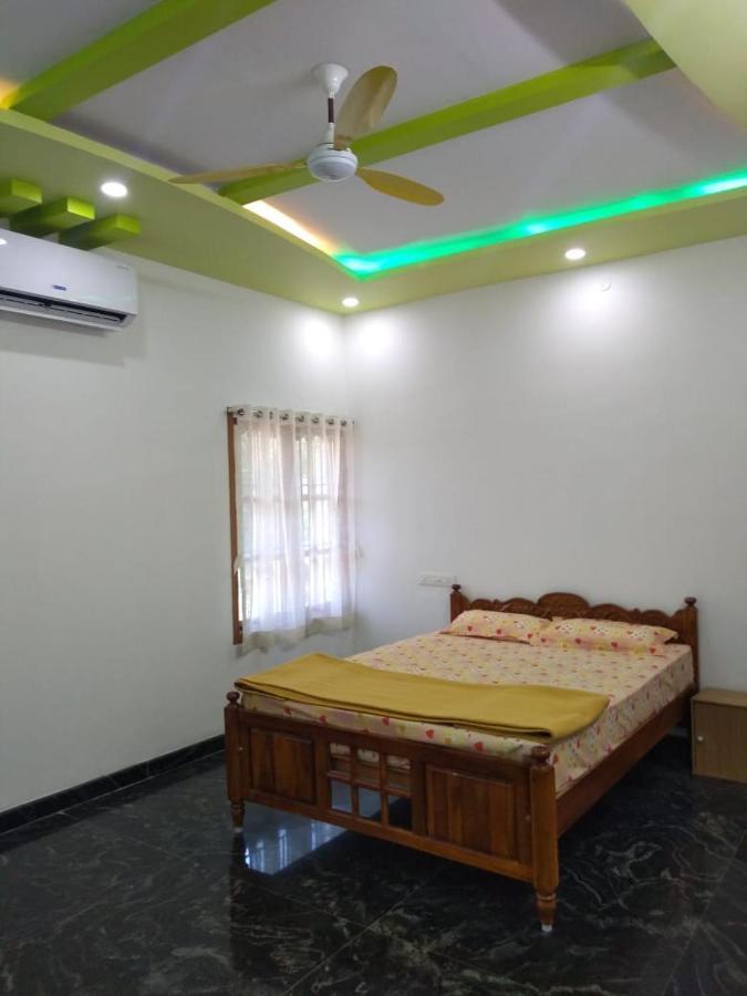 Yuga Guest House Кутталам Экстерьер фото