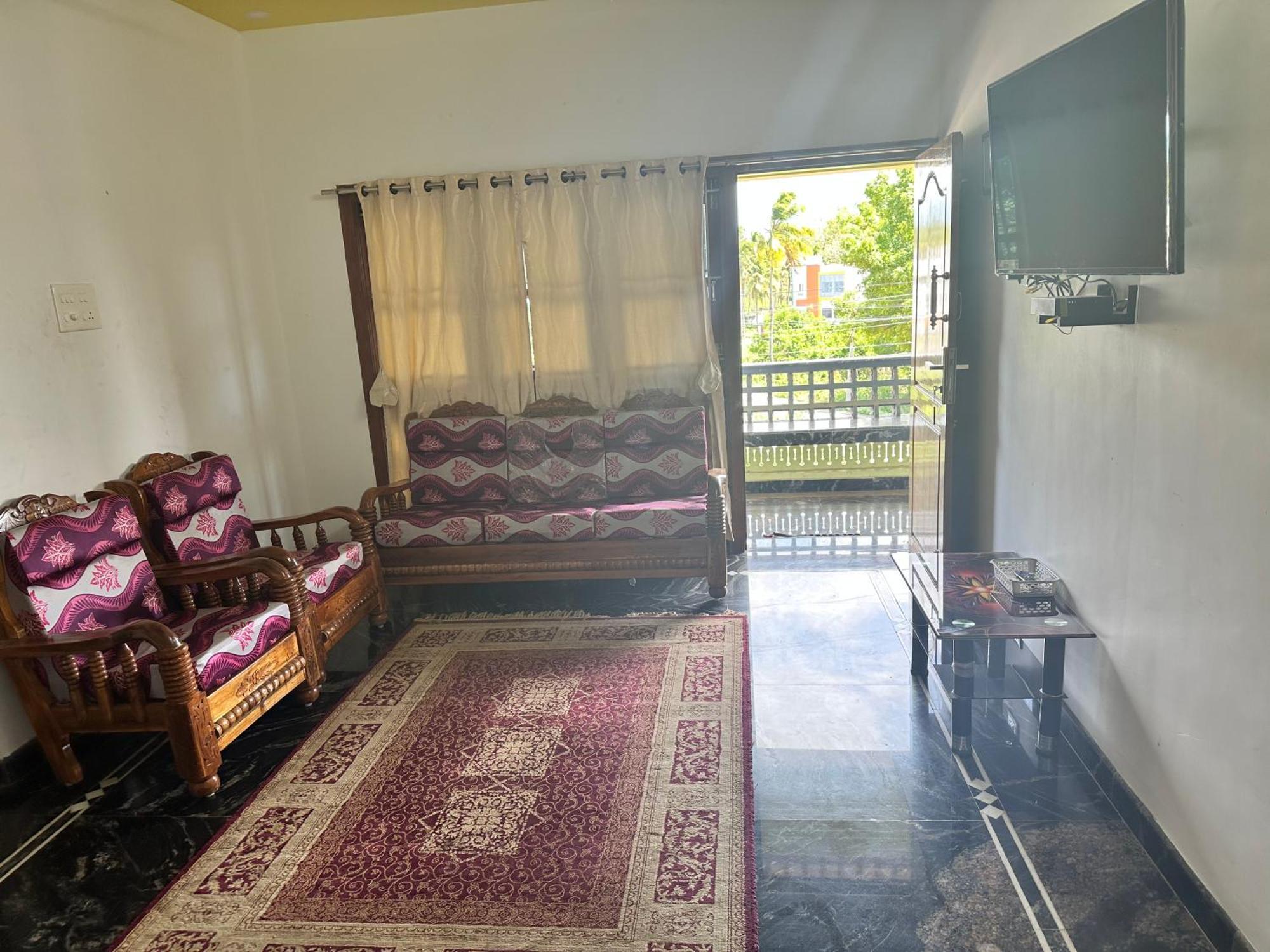Yuga Guest House Кутталам Экстерьер фото